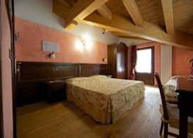 Hotel L' Aiglon 5