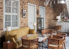 Delight Deluxe Hotel 5