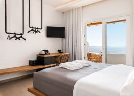 Avra Luxury Suites Mykonos 5