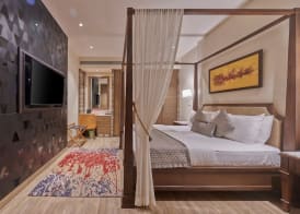 Residency Hotel Fort 5