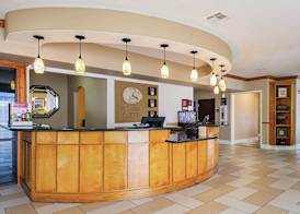 Comfort Suites Lake Charles 4