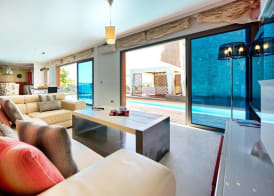 Deluxe Villa de Amadores 5
