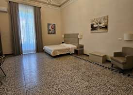 ETNEA ROYAL SUITES 4