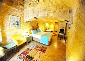 Acropolis Cave Suite 4