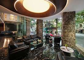 MAY DE VILLE Corner Hotel 4