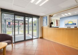 Days Inn by Wyndham Winchester M3 3