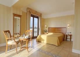 Dioscuri Bay Palace 4