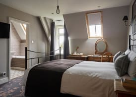 Cotswold Grange 4