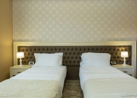 Aurum Suites 3