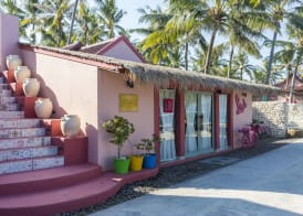 PinkCoco Gili Air - Constant Surprises & for Cool Adults Only 2