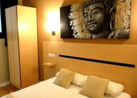 Hostal Live Natura Barcelona 5