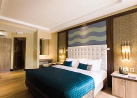 Acuatico Beach Resort & Hotel Inc. 4
