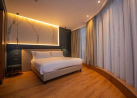 Black Diamond Hotel 5