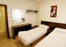 Hotel Artxanda Bilbao, Parking Gratuito en el Exterior Junto al Hotel 4