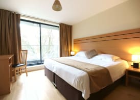 Lodge Drive Serviced Apartments 2