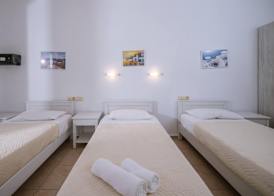Dionysos Apartments & Studios 2