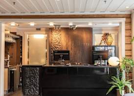 Home Hotel Hammer 5