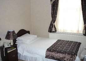 Dooly's Hotel 5