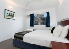 Cairns City Palms 2