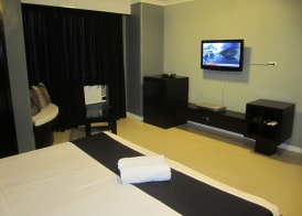 Richmond Plaza Hotel 4