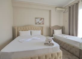 Hotel Sunrays 5