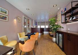 Aadam Wilhelmina Hotel 4