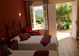 Hotel La Peña 2