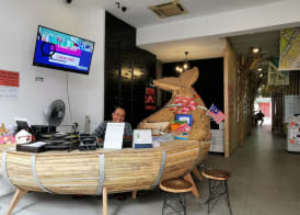 Leo Leisure Hotel @ Central Market 3