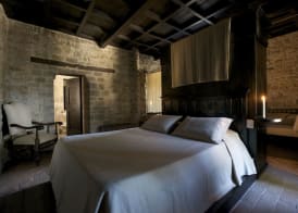 TH Perugia - Castello Di Monterone 5