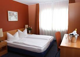 Hotel Apartments Restaurant CALA LUNA 2