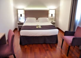 Hotel Maestranza 5