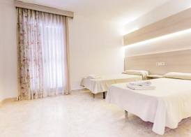 Coral beach house & food 4