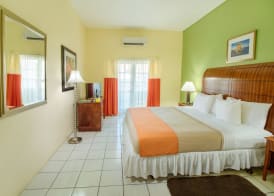 Bay Gardens Inn 4