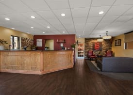 Red Roof Inn and Suites Newark - University 2