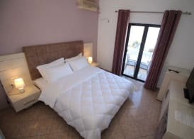 Julia Hotel 3