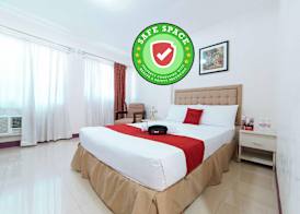 RedDoorz Plus @ Poblacion District Davao 3