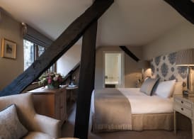 Amberley Castle- A Relais & Chateaux Hotel 4