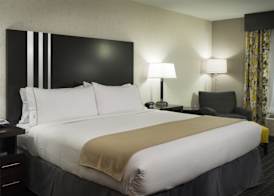 Holiday Inn Express & Suites MADISON CENTRAL by IHG 5