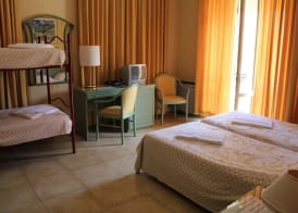 Hotel AMALFI & Restaurant Karaoke Bar 5