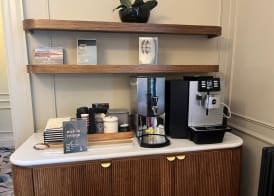 Waterloo Town House & Suites 3