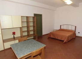 Student's Hostel Della Ghiara 5