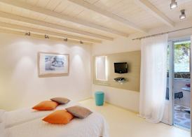 Iria Beach Art Hotel 3