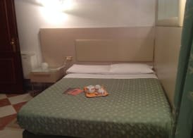 Hotel Villa Cipro 3