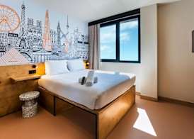 easyHotel Barcelona La Sagrera 3