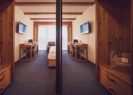 Mountain Plaza Hotel 4