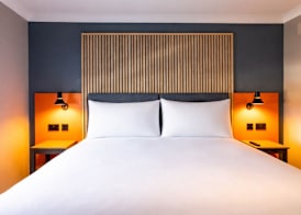 Village Hotel Farnborough 5