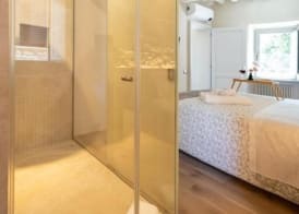 Forma Your Boutique Suite 4