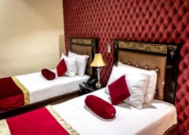 Rose Palace Hotel, Gulberg 4