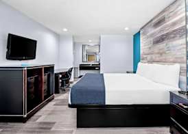 SureStay Hotel by Best Western Buena Park Anaheim 3