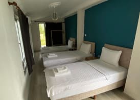 Airport Guest House 3